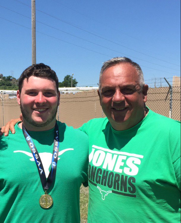 nickwarehime's tweet photo. 3a State Champion in the Discus today!!            TTHL https://t.co/Nvacxa6sad