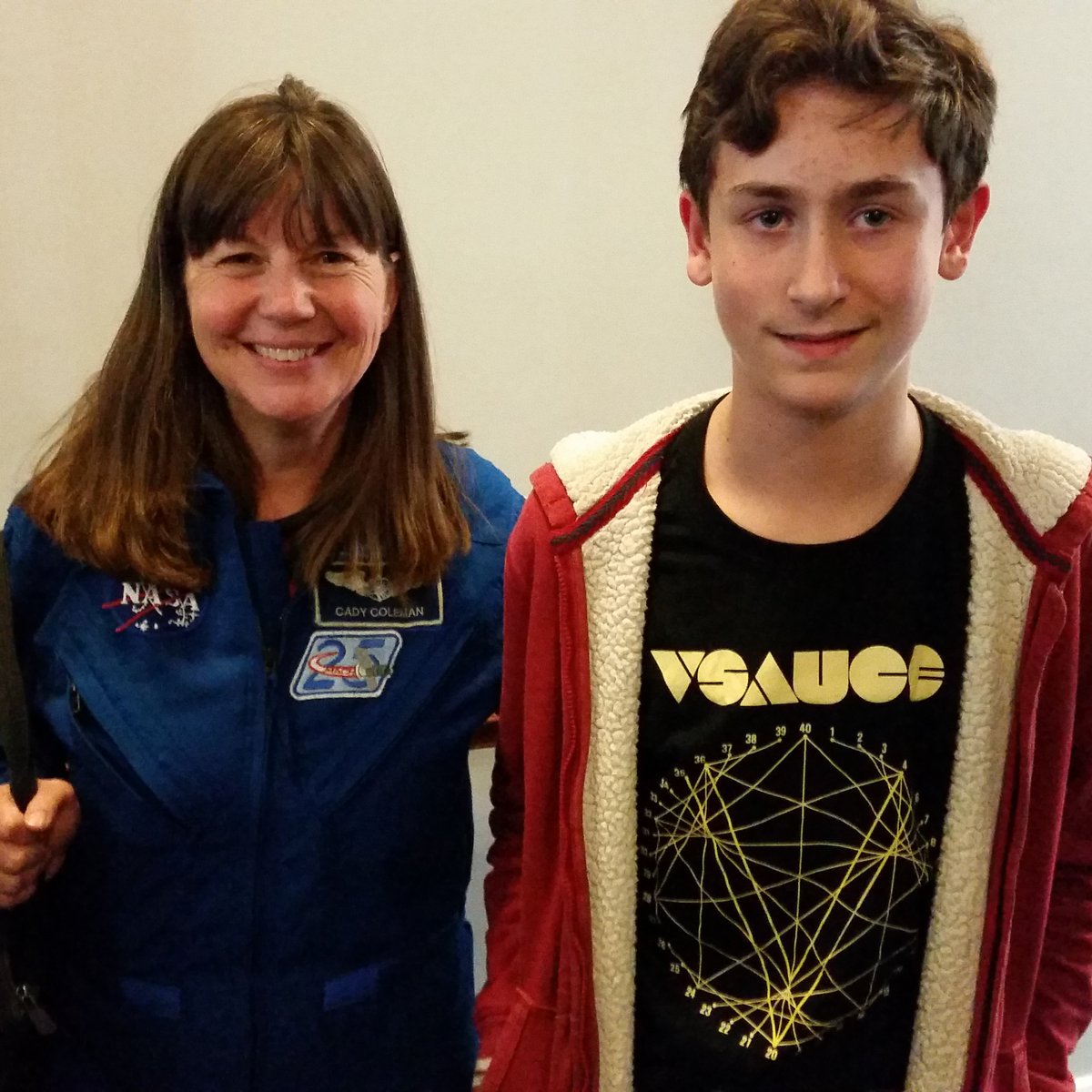 Interplanetypod's tweet photo. George "voice of podcast" with @Astro_Cady at the AWESOME @BIS_spaceflight #rocket17 in his @tweetsauce t-shirt https://t.co/aZfYFgAcWn