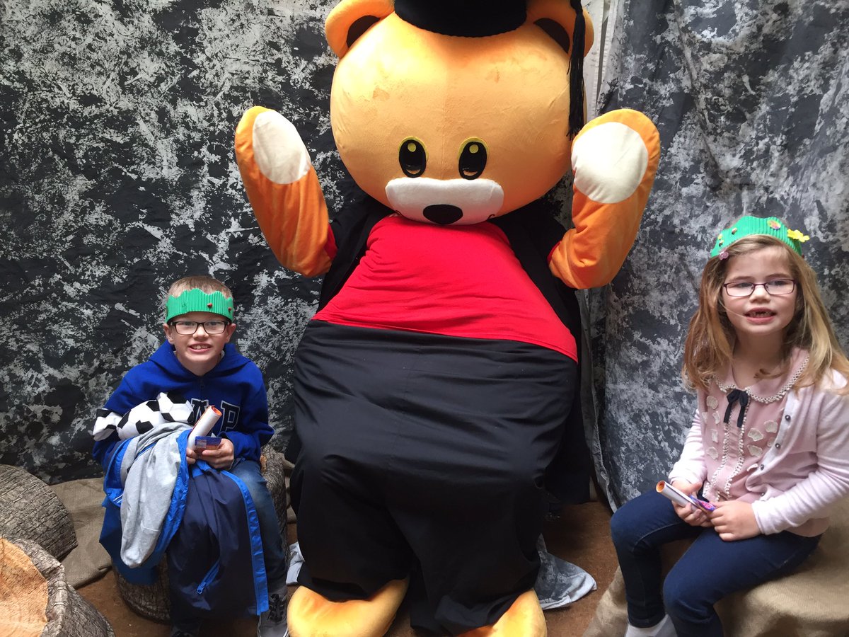 mrscsmith2006's tweet photo. Fab day @LancasterUni! My kids especially enjoyed the bear hunt  #LUCommunityDay https://t.co/YVsdLw1Olr