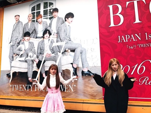TEETaetae's tweet photo. A stranger was invited to BTOB and Apink’s Kakao group chat by accident
➜ Read... https://t.co/qYbqipcwD3 by #Koreaboo via @c0nvey https://t.co/wY8g9qXR3U