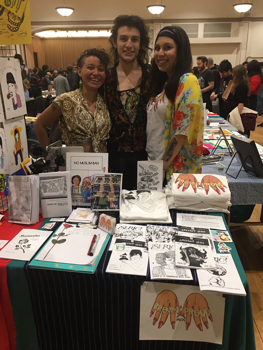 QueenOfTacosTX's tweet photo. NEW ZINE FRIENDS AT #CZF2017 https://t.co/MxTYebzbY8