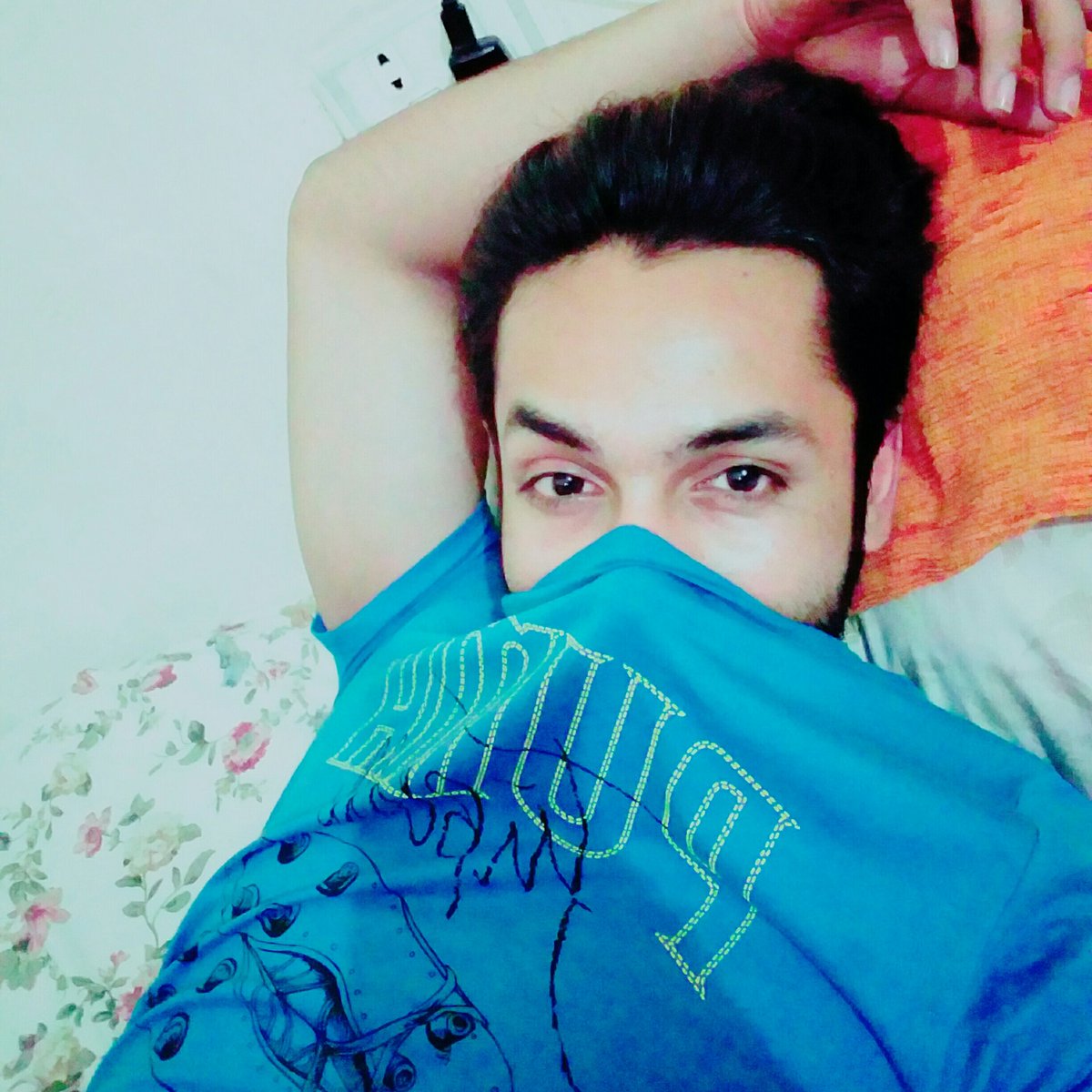 ALiShazoor's tweet photo. #NewProfilePic https://t.co/8ESJDVmhdz