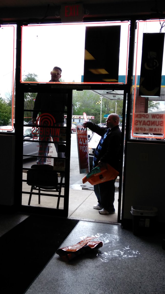 Cortnee57507466's tweet photo. Brian and Jacob putting up my new signs. Thanks guys for all your help. https://t.co/BYTxDrjnNT