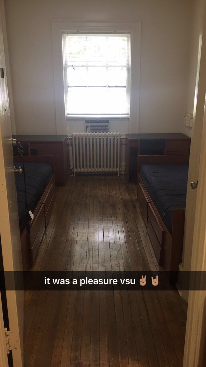 fvck_moose's tweet photo. freshman year complete ✅ #quad3 https://t.co/IAJUFwUzpO