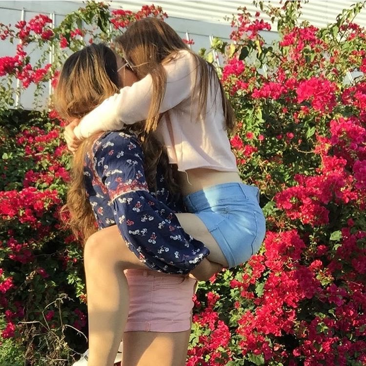 LimileyFk's tweet photo. Mi novia 😍 https://t.co/D5yksyvtjF