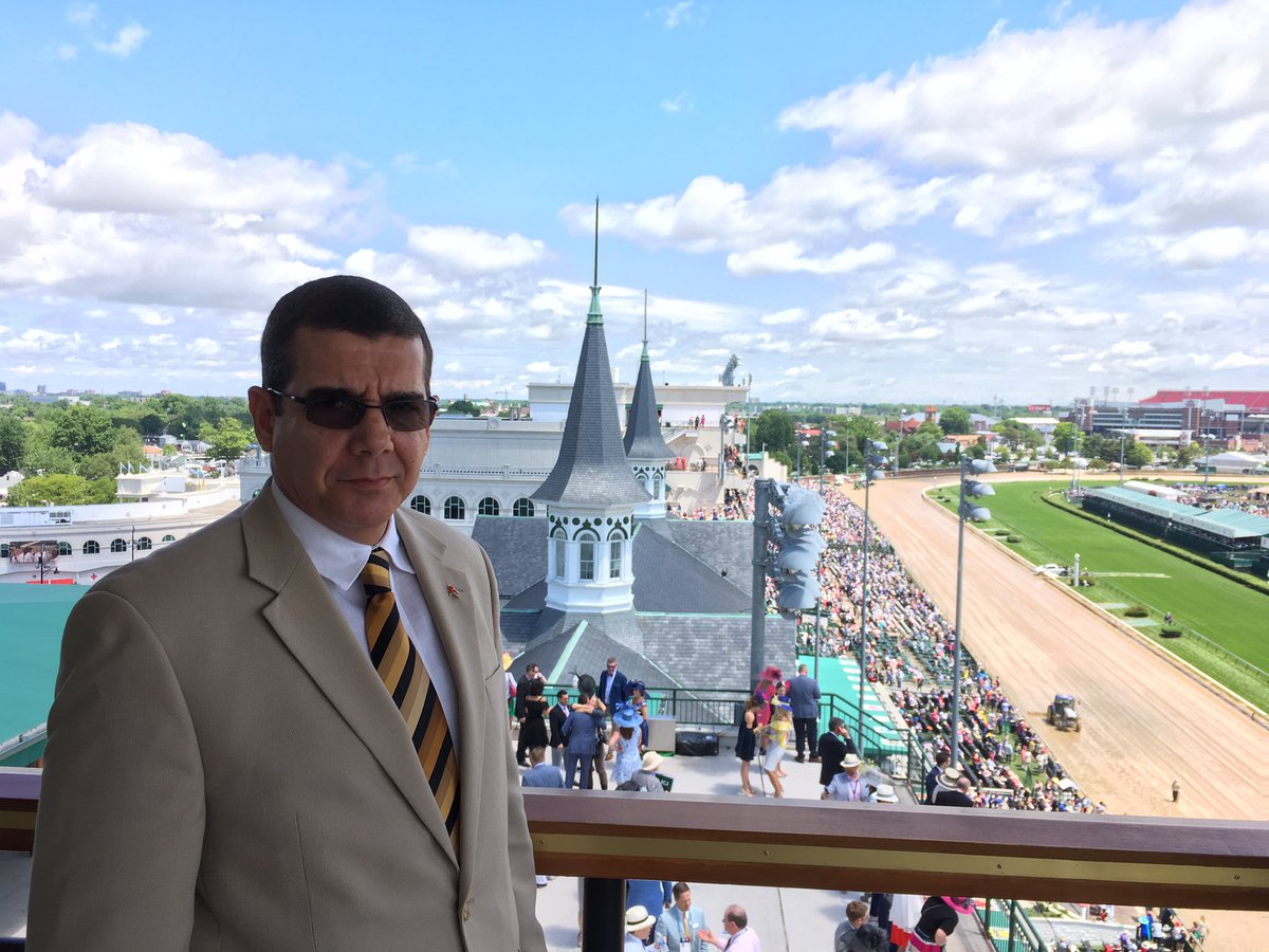 #Cuba invited for the first time to #KentuckyDerby. Productive exchange with business leaders, elected officials, Cuban Americans