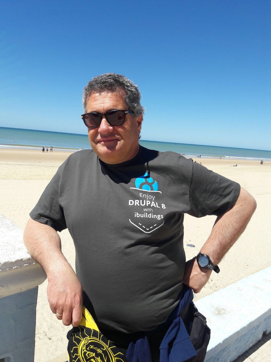 beagpozo's tweet photo. Mi papi también drupalera #drupalcampes #condrupalenelcore 😝 https://t.co/fbp9N7UHvo