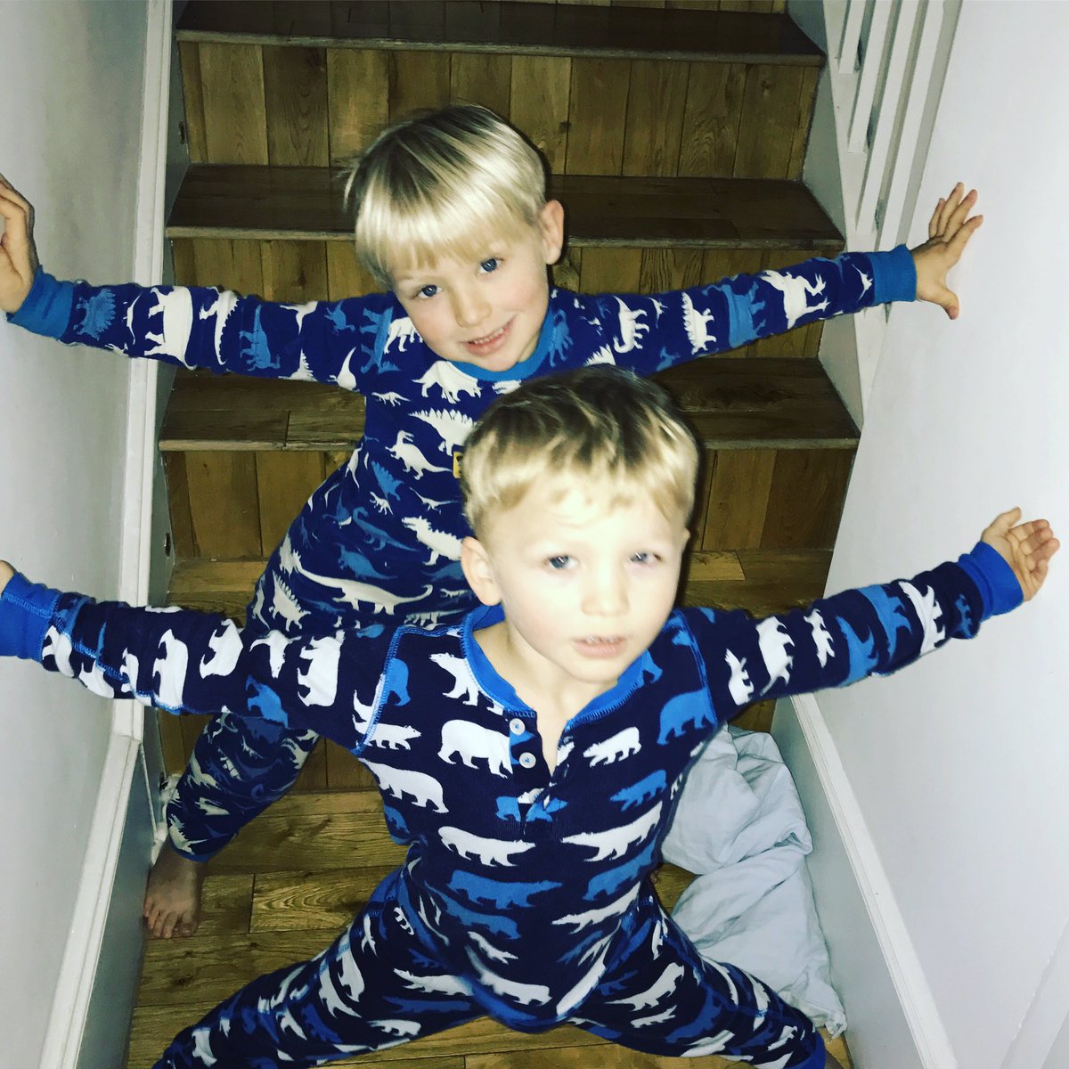 Matt Dawson (@matt9dawson) on Twitter photo I want my boys to grow up as strong and as grounded as <a href="/benyoungs09/">Ben Youngs</a> & <a href="/TomYoungs87/">Tom Youngs</a> family is what matters. #brotherlylove I want my boys to grow up as strong and as grounded as <a href="/benyoungs09/">Ben Youngs</a> & <a href="/TomYoungs87/">Tom Youngs</a> family is what matters. #brotherlylove