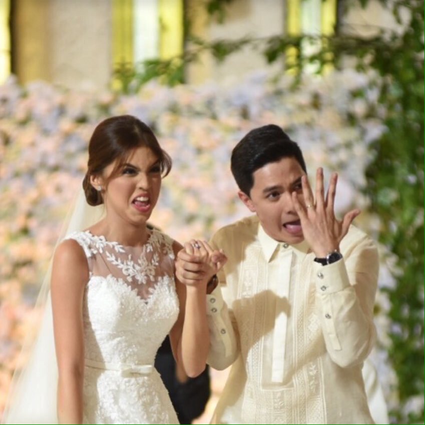 Destiny5464's tweet photo. #ALDUBHAppyPills @aldenrichards02 #SPSMasPinainit #AldenUpsurge a couple in love π living in their sweetest dreams https://t.co/gPwZHoUDFs