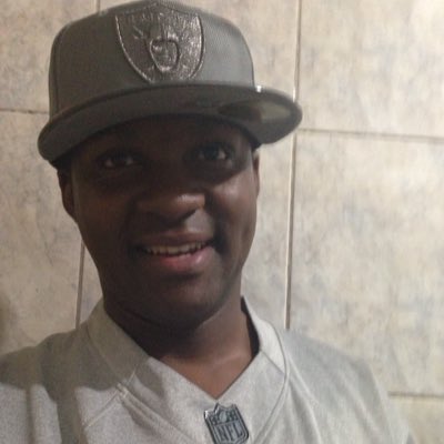 ads2007blackman's tweet photo. #NovaFotoDoPerfil https://t.co/6orlHulk25