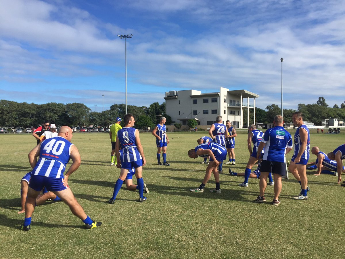 Great to see the old boys strutting their stuff in @AFLQfooty Masters this morning #AFLQfooty #mastersfooty