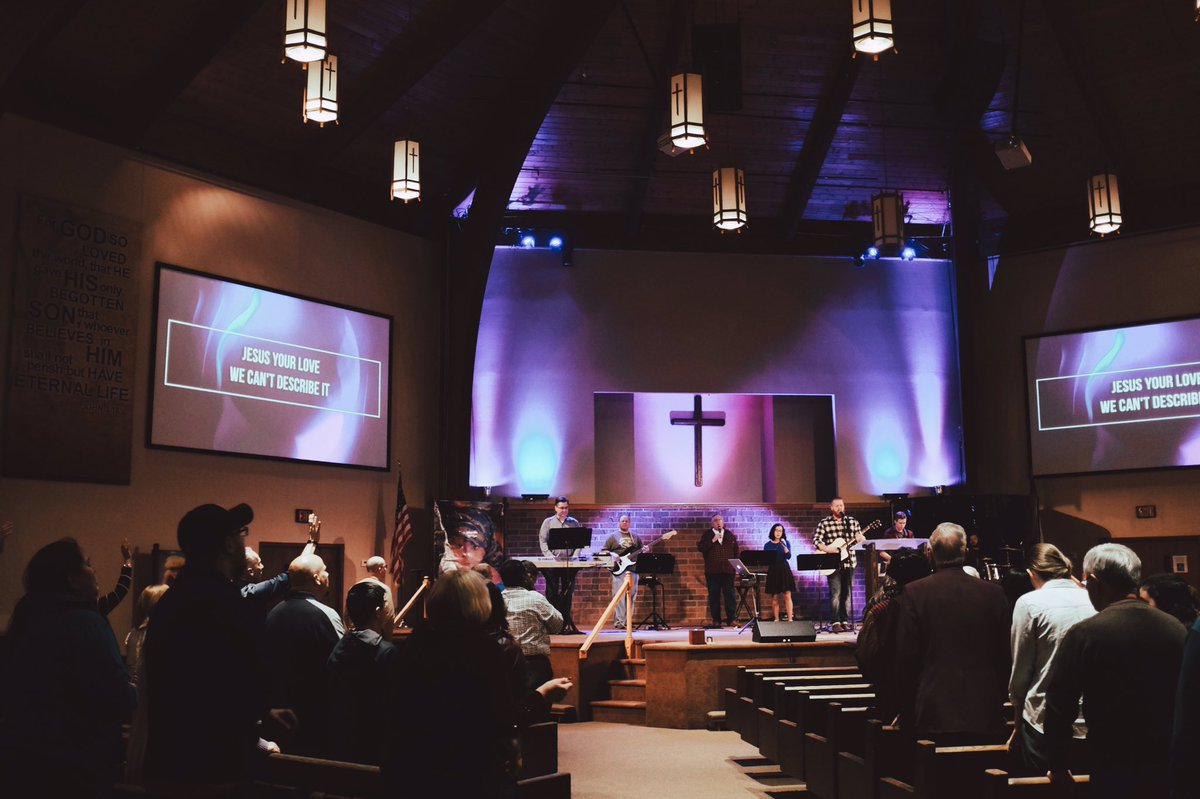 MAOGChurch's tweet photo. Great night here at MAOG! Big thanks to @EranHolt for ministering to us! https://t.co/FUfEGvLz54