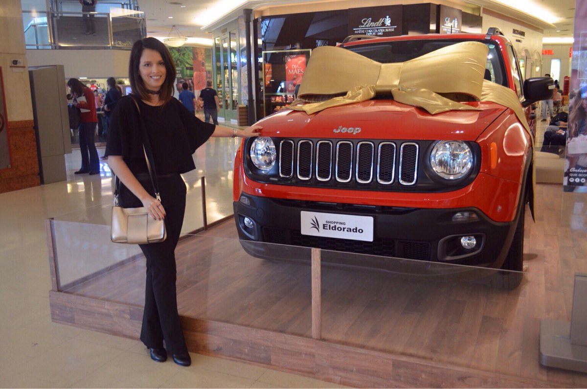 Carol_Sisson_'s tweet photo. Fui ao @ShopEldorado conferir a promoção p o Dia das Mães! Adorei e já garanti os meus cupons @JeepdoBrasil #Scarfme #diadasmaes #promocao https://t.co/AevJOsYGXG