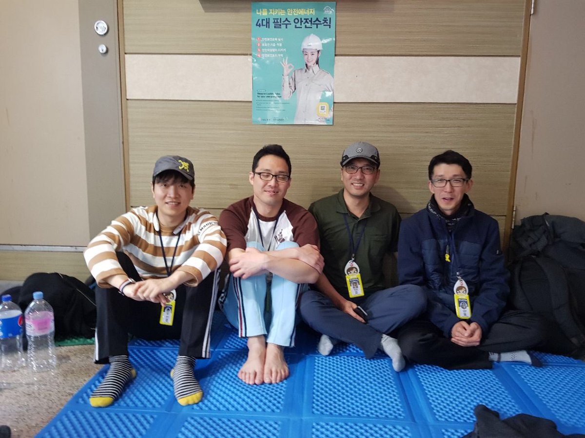 문성근 tweet media