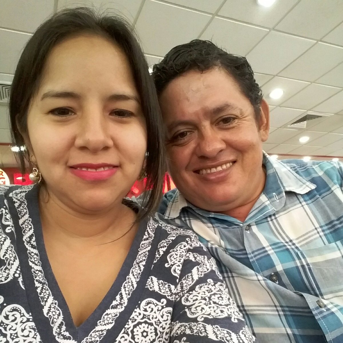 lisabelg62's tweet photo. #NuevaFotoDePerfil https://t.co/cmg0xKaJK9