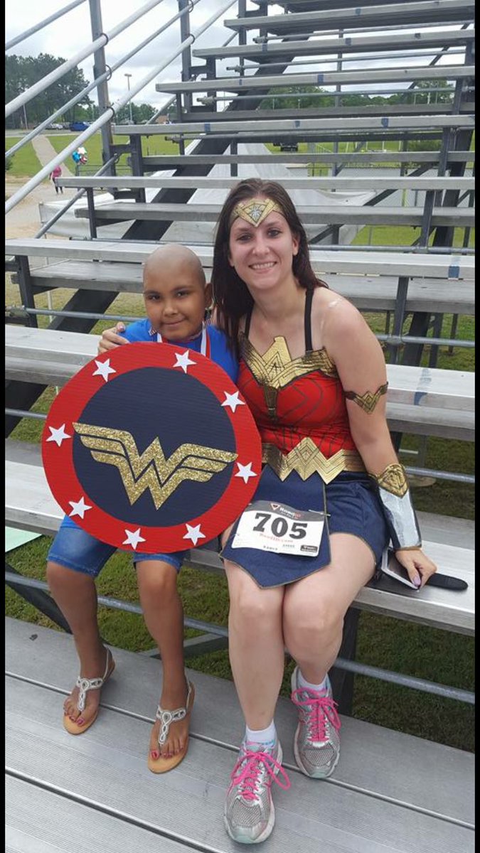 HuntWearsHope's tweet photo. A huge thanks to everyone who came out to the 5k this morning! We had a good time for an even better cause! #teamjaymi ππππππ https://t.co/TgUUIMzDCp