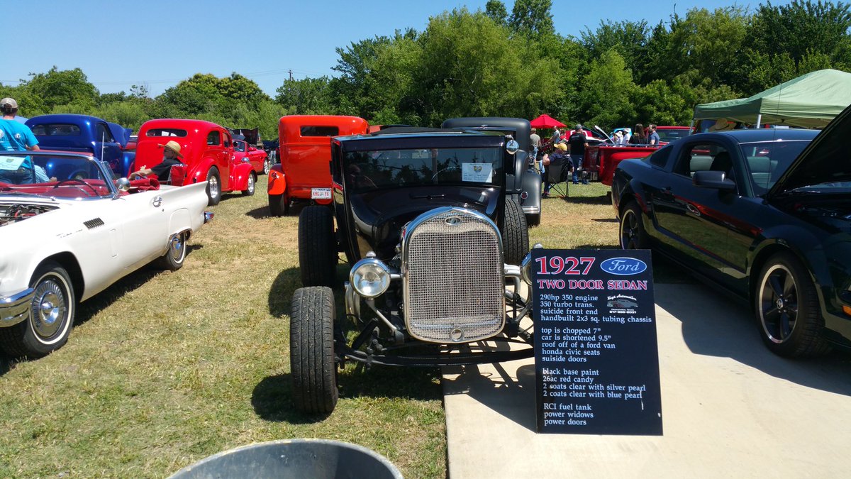 Badinfluencecc's tweet photo. Good day for car show. Lot of nice cars. A little over 150 cars showed up. https://t.co/Uvr1hJTU9N