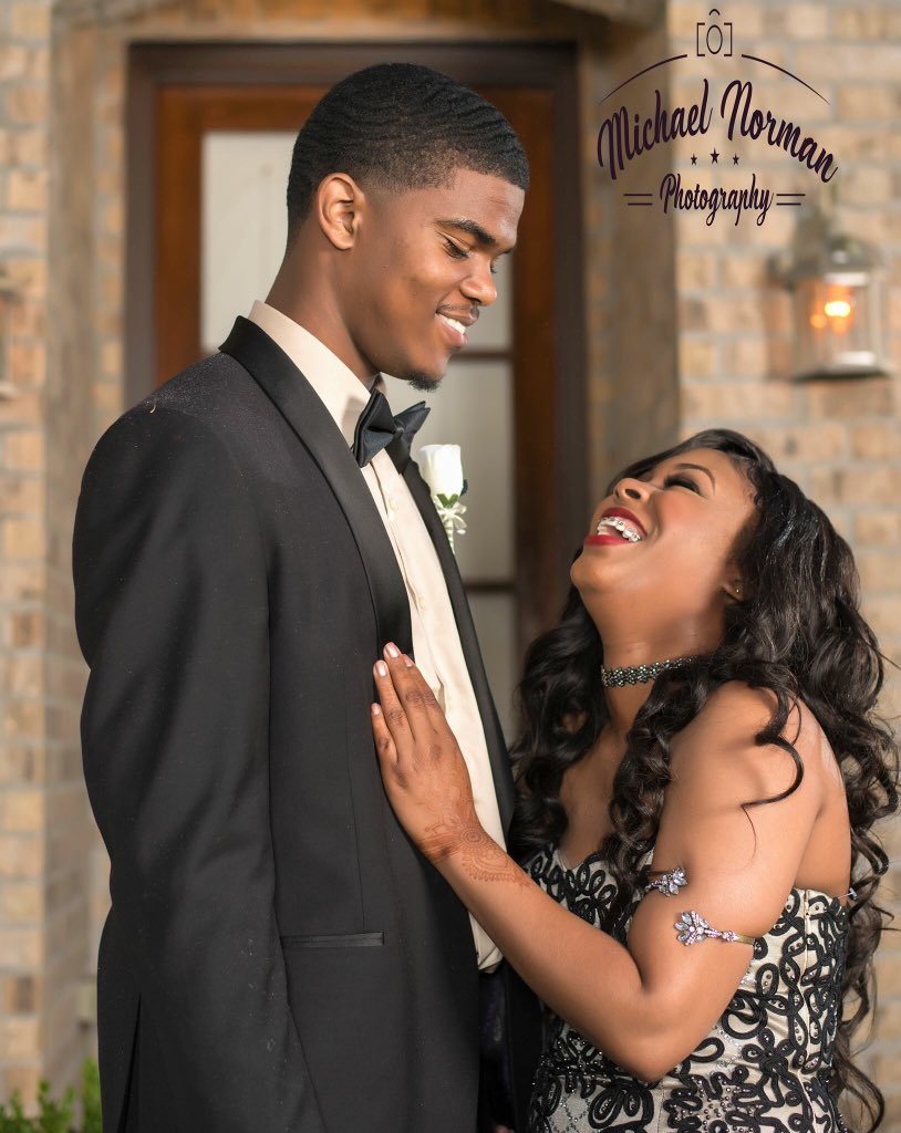 MemphisProm's tweet photo. ππππ @theylovegoldvnn #keepitB #MemphisProm #Prom2k17 https://t.co/ZseKm4GuKJ
