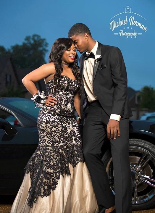 MemphisProm's tweet photo. ππππ @theylovegoldvnn #keepitB #MemphisProm #Prom2k17 https://t.co/ZseKm4GuKJ