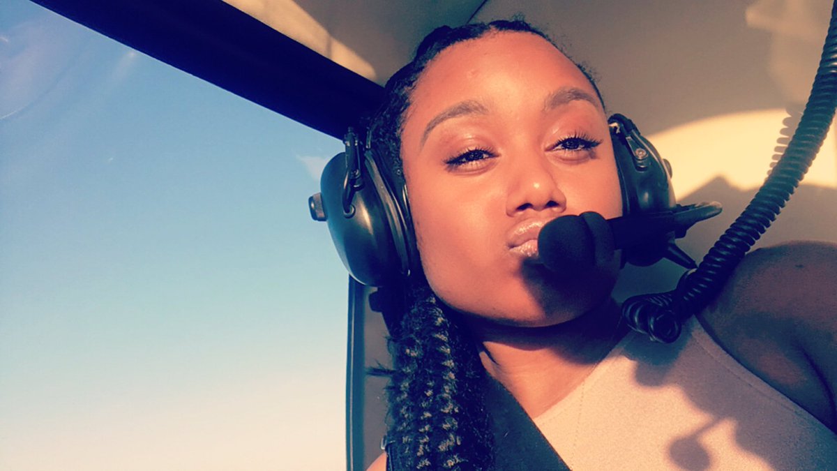 Freshnique's tweet photo. First 🚁 ride #live #love #travel #securebags #experience https://t.co/2MFMjJFPt0