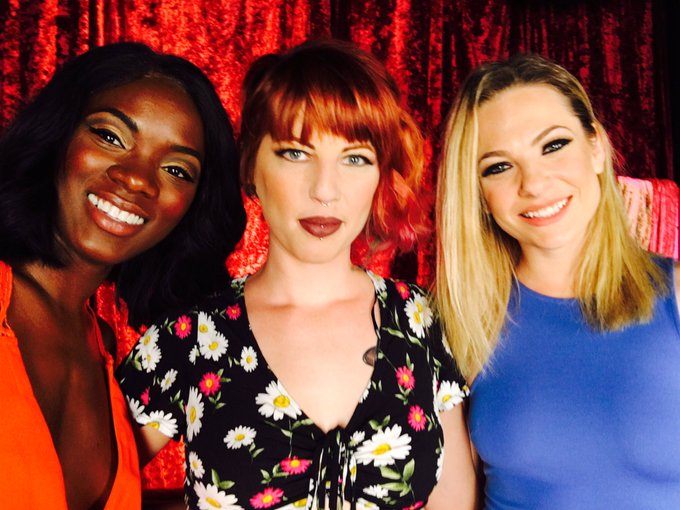 Working with these lovely ladies today #lezvr @AnaFoxxx @xKayKardiax https://t.co/98pMjDDLFw<a href="/tag/lezvr"class="tags">#lezvr</a>