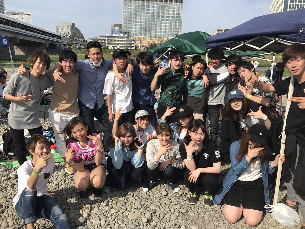青学サークル Esスノーボード愛好会17 昨日は新歓bbqでした 来てくれた皆さん ありがとうごさいます 入サーは5月中旬を目処に 締め切らせてもらいます 春から青学 青学サークル 青学公認 スノーボード スノボ