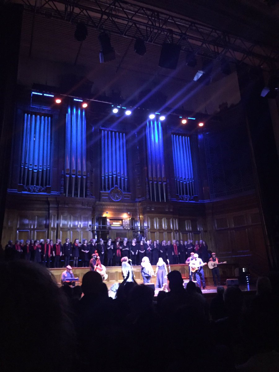 #StandingOvation for <a href="/MissionSongs/">Mission Songs</a> project at Melb Town Hall! Congrats @RHjessielloyd &amp; co for a spectacular performance 🙌🏽🙌🏽🙌🏽 #YIRRAMBOI