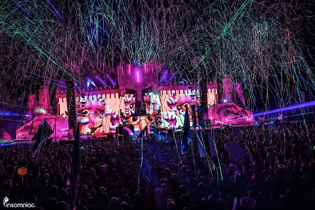 Middlelands's tweet photo. 🙌 That concludes night 2 of #Middlelands! Thank ye for going full out tonight! 🎊

Please get home safely, we can't wait to see ye tomorrow! https://t.co/p62QFeb1Sn