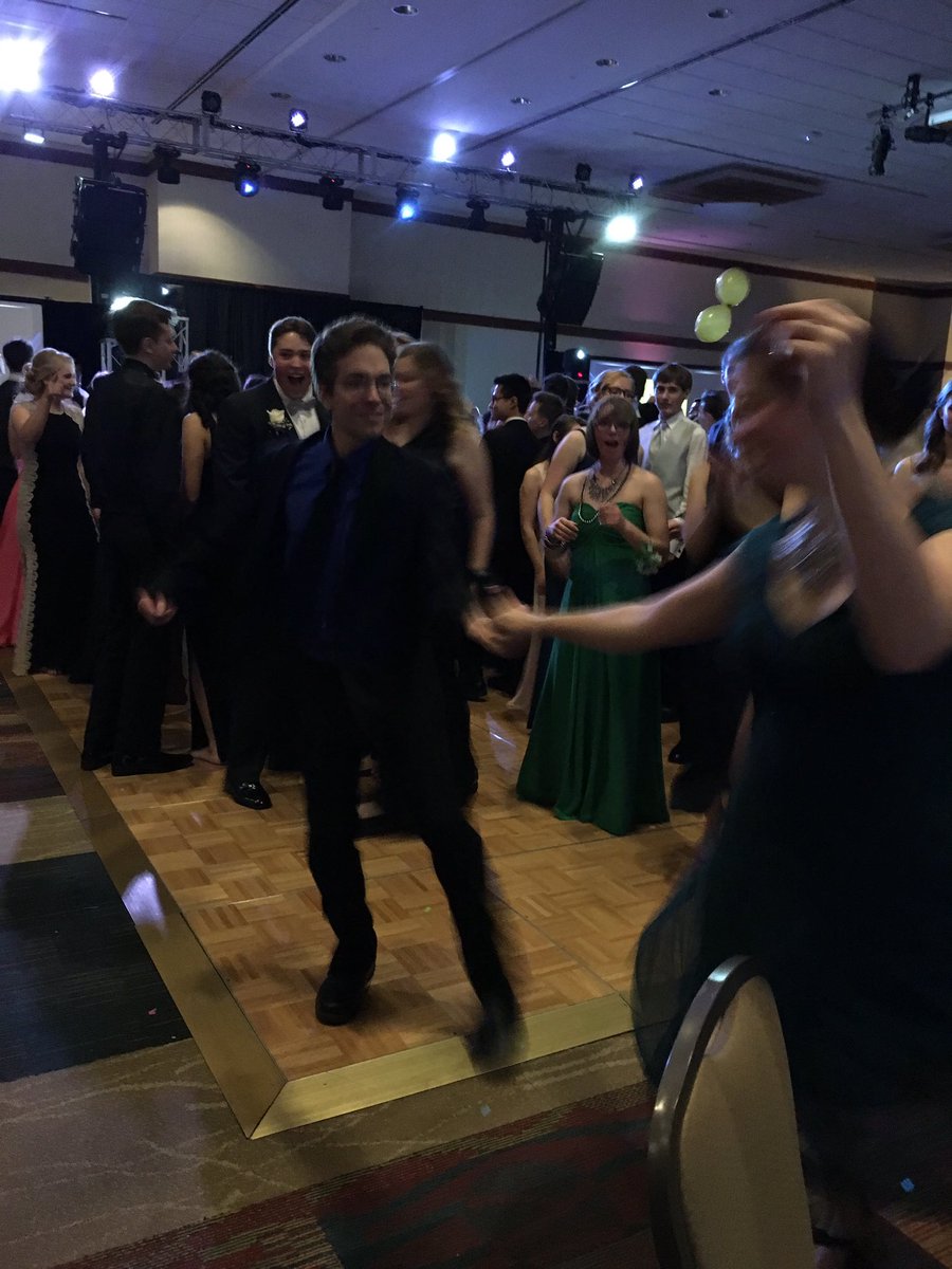 TuskyHSLibrary's tweet photo. Teachers dance! #huskyprom https://t.co/S6EWxDBRY2