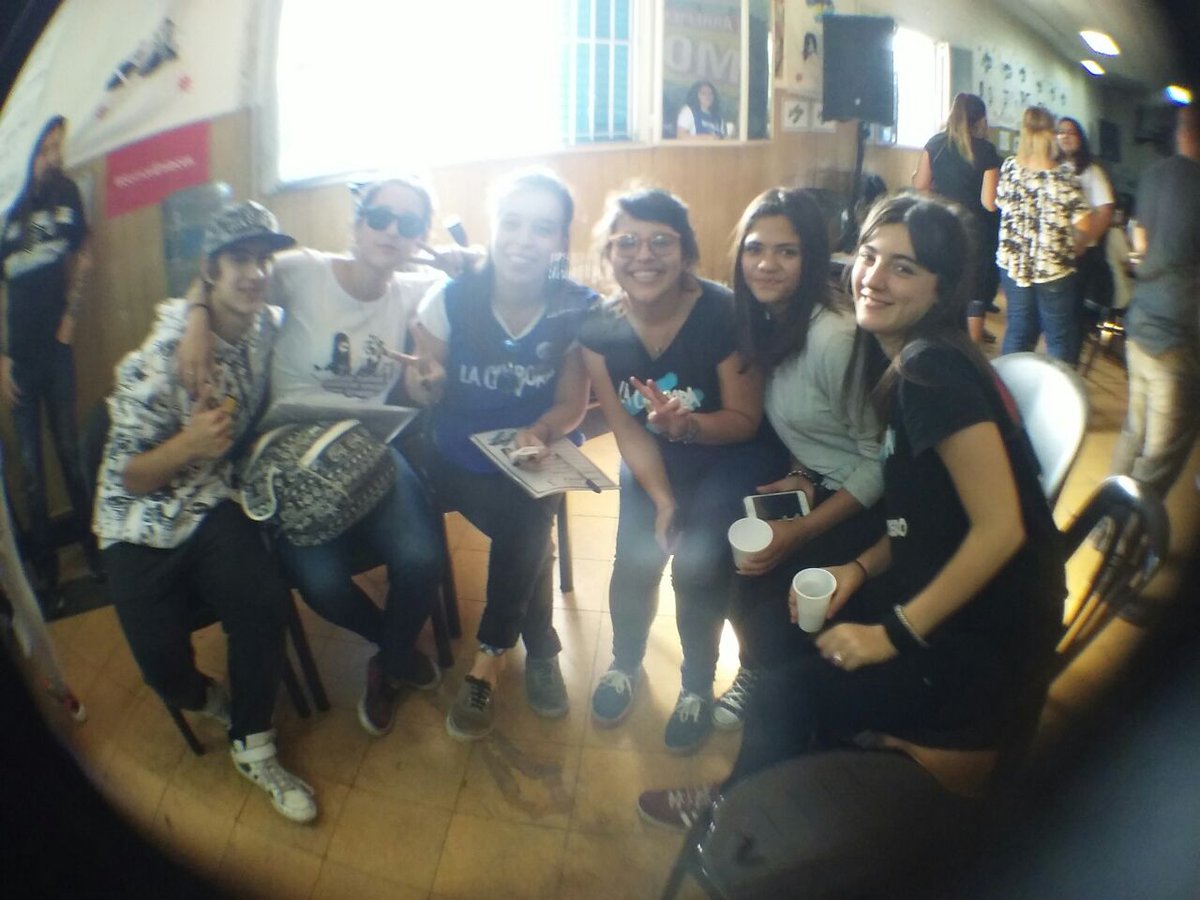 NoliRocio's tweet photo. #3DFesCFK #PlenarioLaCamporaTresDeFebrero ☺️✌️ https://t.co/GjvT0BG14x