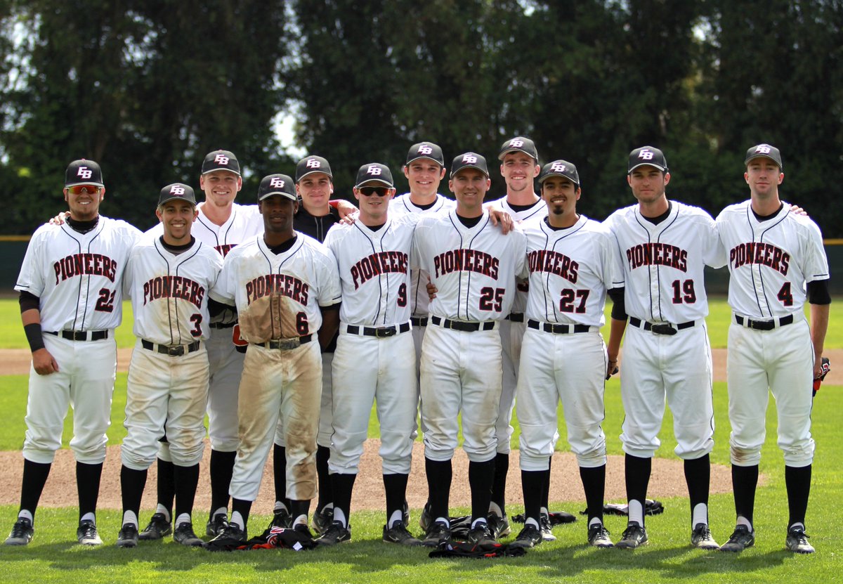 EastBayPioneers's tweet photo. BASE | Congratulations to our 2017 @CSUEB_Baseball seniors, who played their final games today at Pioneer Field! #BeastBay https://t.co/QJQLKM4KxV