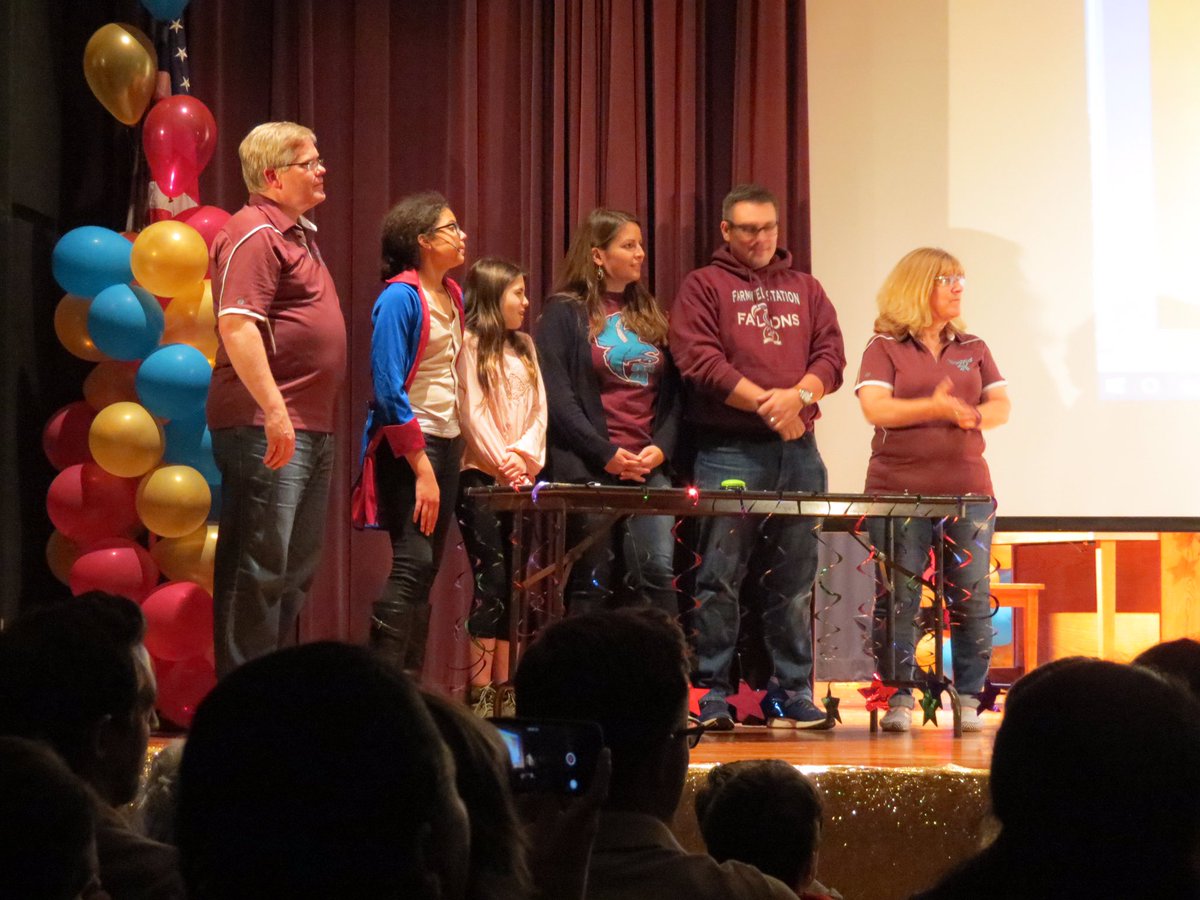 FarmwellPE's tweet image. Team PE wins Family Feud at the 2017 @LCPSFarmwell Variety Show! #pe #fun #lovelife