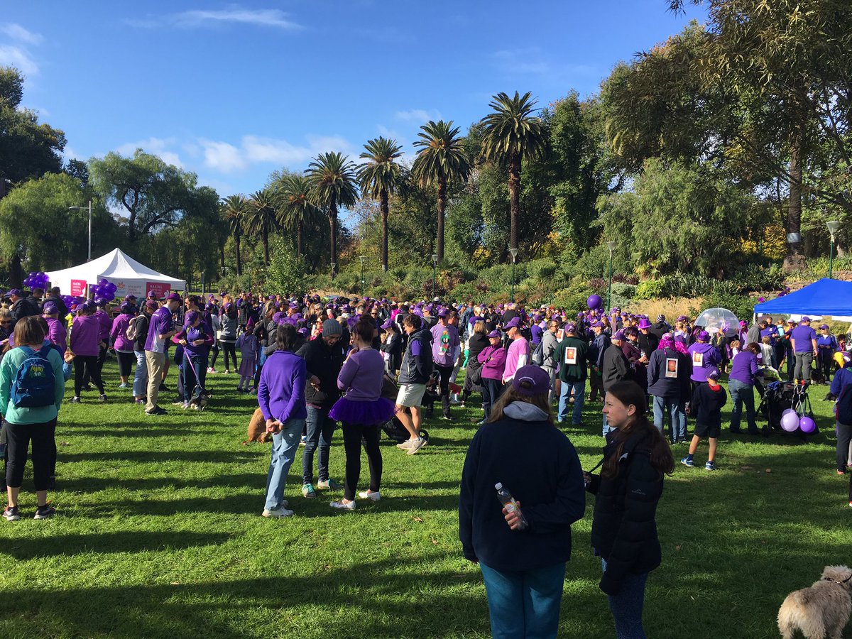 charlesdavis75's tweet photo. #TeamDavis just finished the @AvnerFoundation walk 2 fight pancreatic cancer. π#makingsurvivalpossible #avnerfoundation #putyourfootdown https://t.co/DwvWhLsJsW