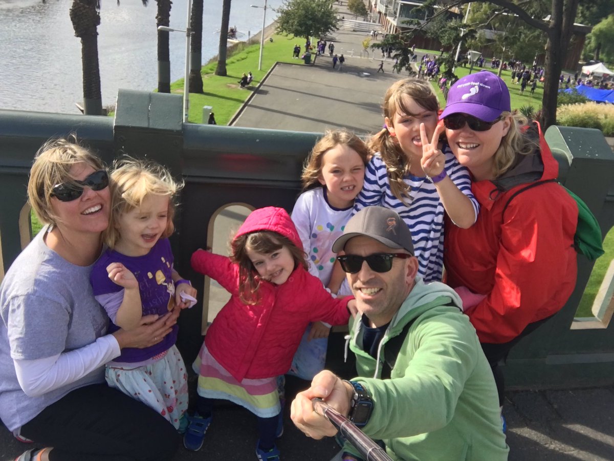charlesdavis75's tweet photo. #TeamDavis just finished the @AvnerFoundation walk 2 fight pancreatic cancer. π#makingsurvivalpossible #avnerfoundation #putyourfootdown https://t.co/DwvWhLsJsW