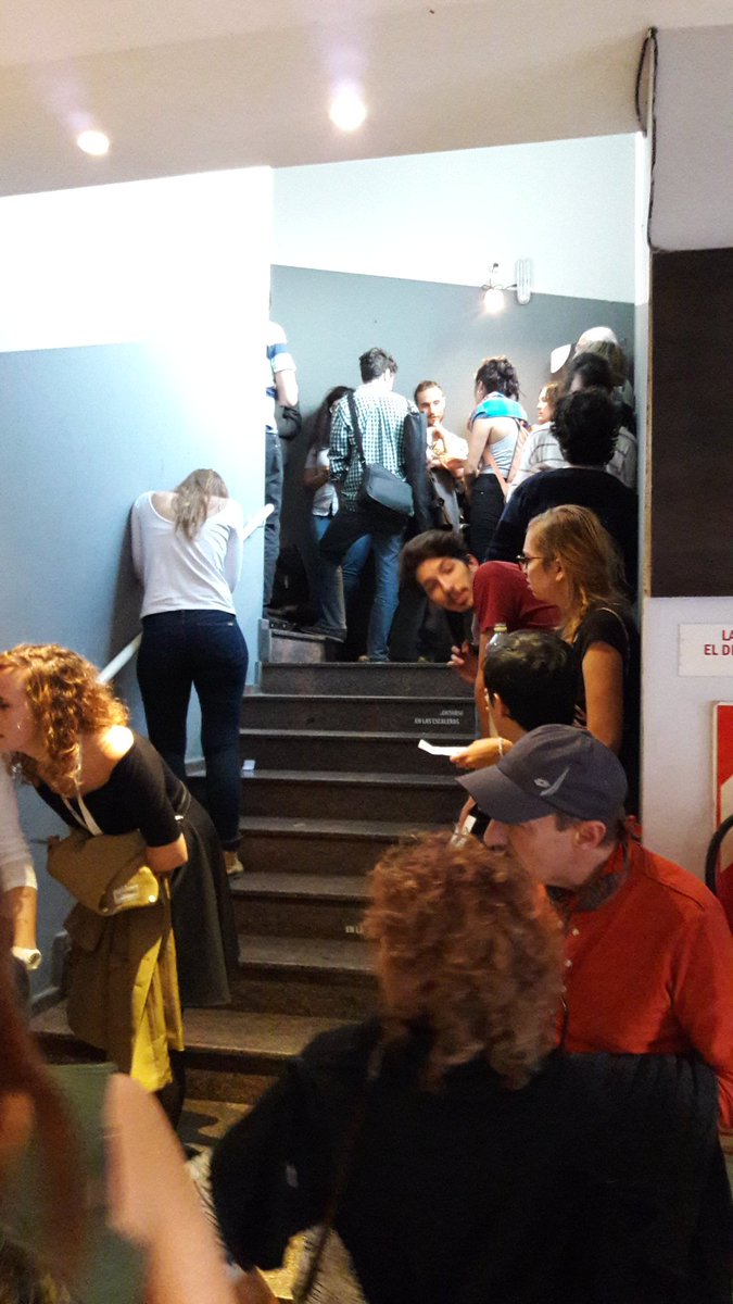 PabloMcFly's tweet photo. La pelicula de cierre del #FICIC7, "La Mirada Escrita", tuvo lleno total junto a su director #NicolasAbello. #AmorAlCine https://t.co/CT23A2FujT