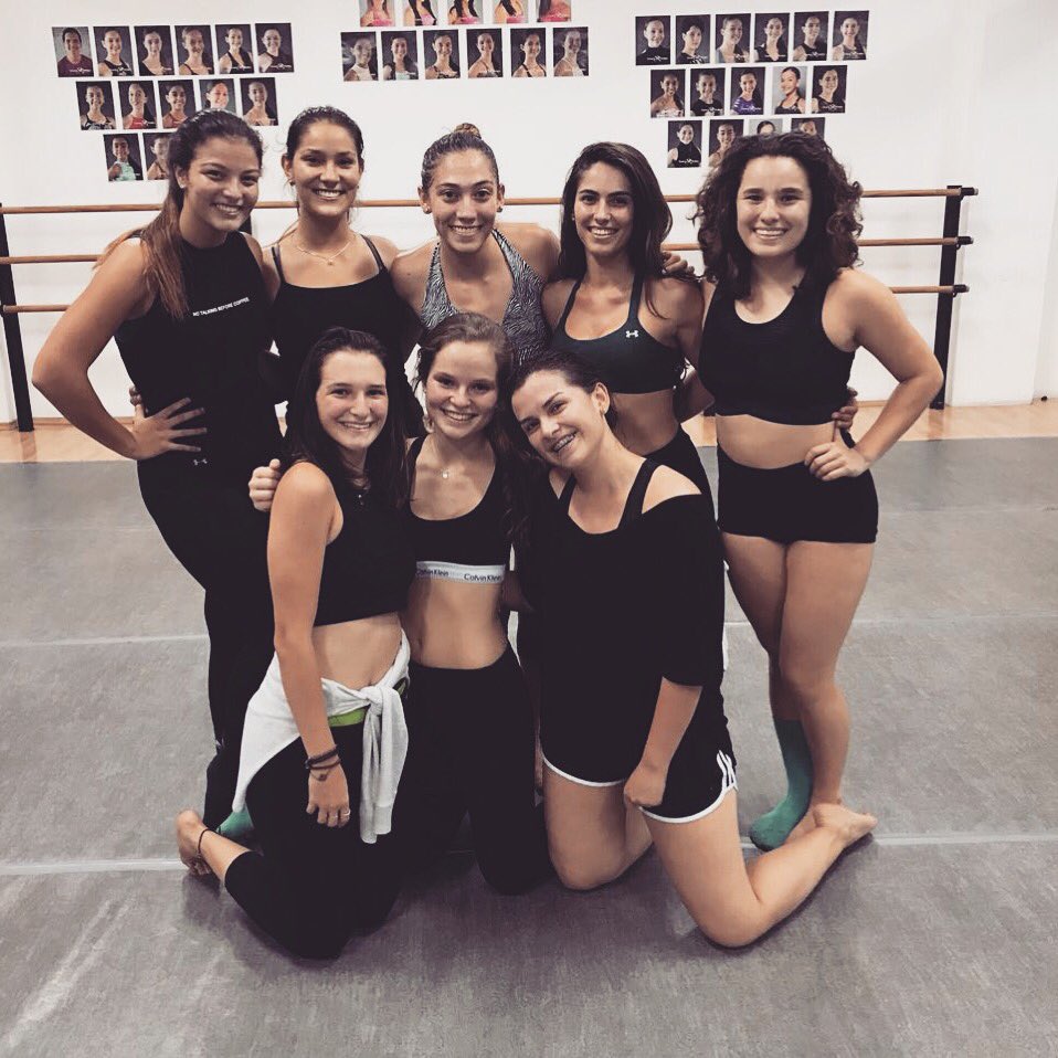 danceworkscr's tweet photo. Nos encanta ver caras conocidas en Danceworks! #excompañia #loquebienseaprendenuncaseolvida https://t.co/2lkjTU9CM5