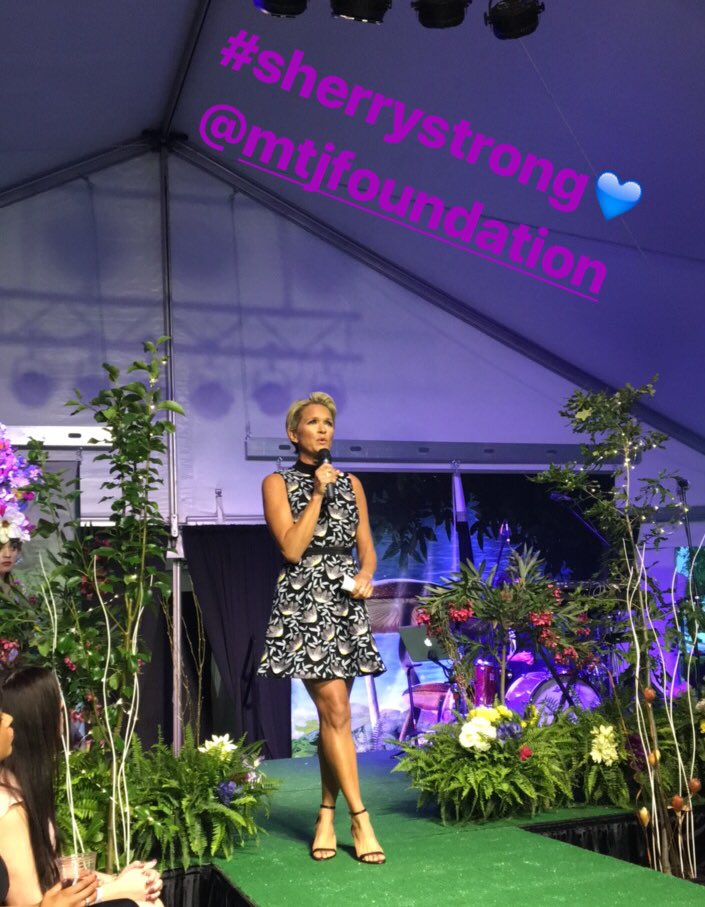SherryStrongOC's tweet photo. Talking about https://t.co/wJus5arl0A💙💙💙
#mtjfoundation #fashiondlux https://t.co/UUBMHg0l5B