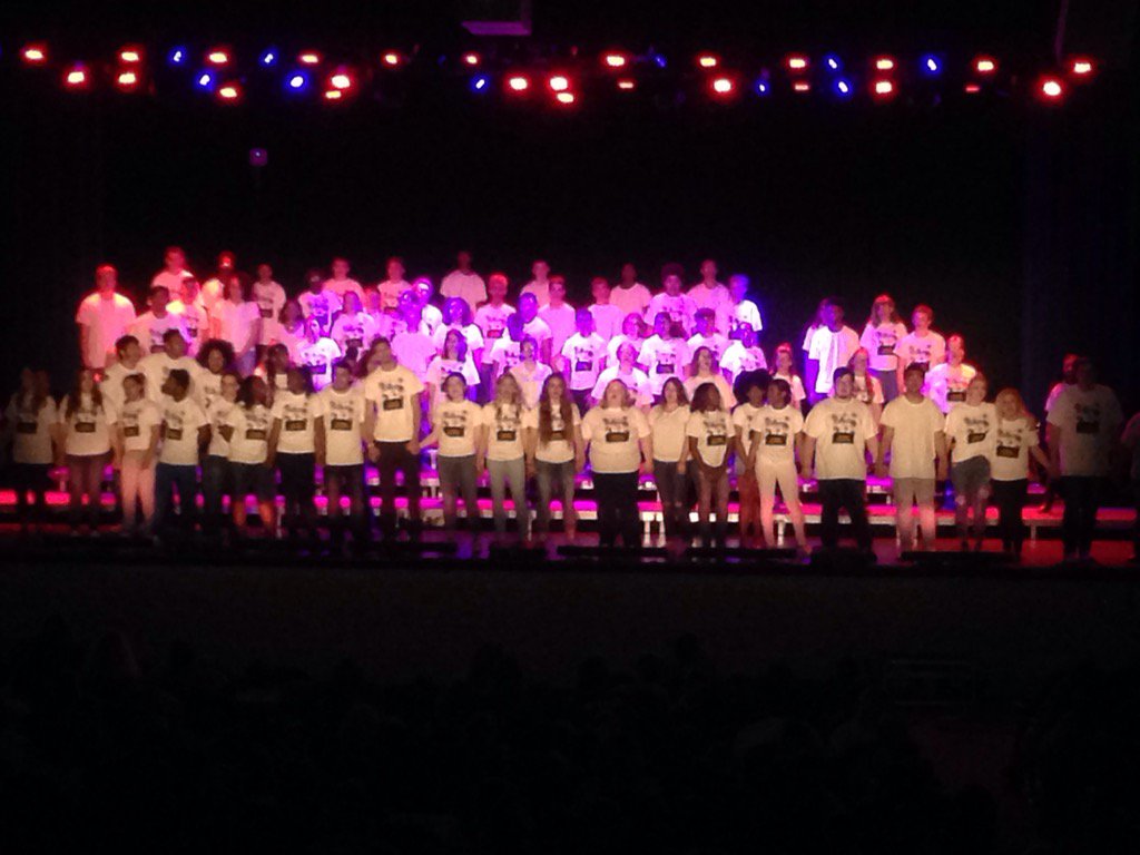 caraledy's tweet photo. Final song of Titanantics 2017!  Outstanding job Mr Hay and entire cast! #titanpride https://t.co/qbDp9D2RXw