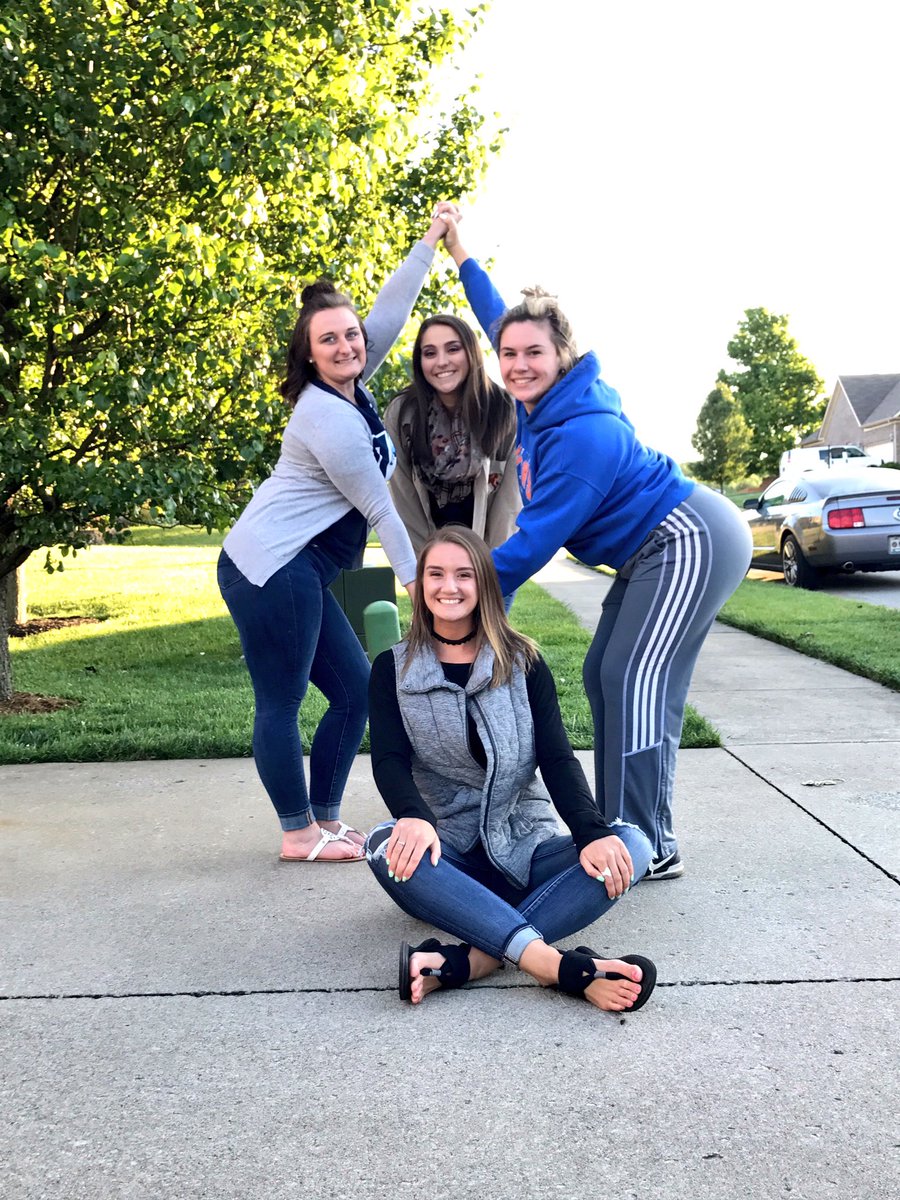 Bad Bunny Mom werohmedia