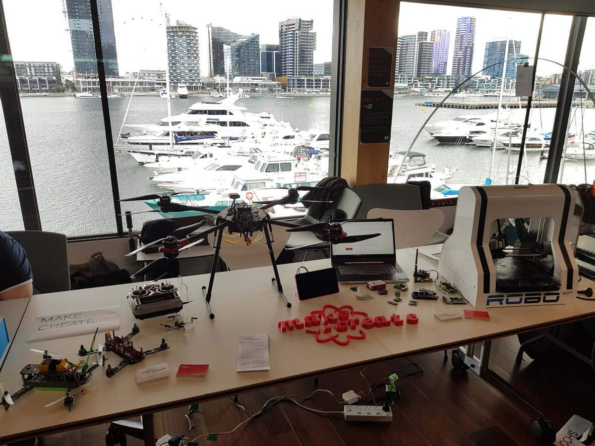 MakeCreateAU's tweet photo. Get down to Library at The Dock for the Mini Make Day before it's too late! #mkw17 https://t.co/lTVl4Azmsg https://t.co/IW7mDPh2i5