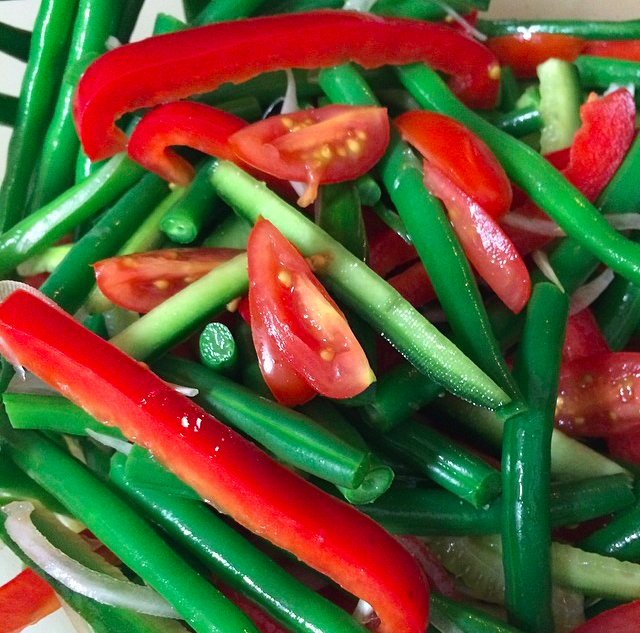 manareats's tweet photo. Easy Bean Side Salad https://t.co/Z8Uc9EtuBH https://t.co/K7bP5T4U83