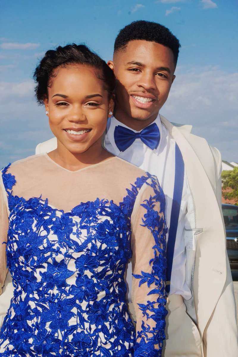 Peaches_NoChill's tweet photo. Awww they killin'em.  Prom photo shoot. @Demee___ #prom2k17 #peacheskids #proudmama https://t.co/He6EqCiq8x