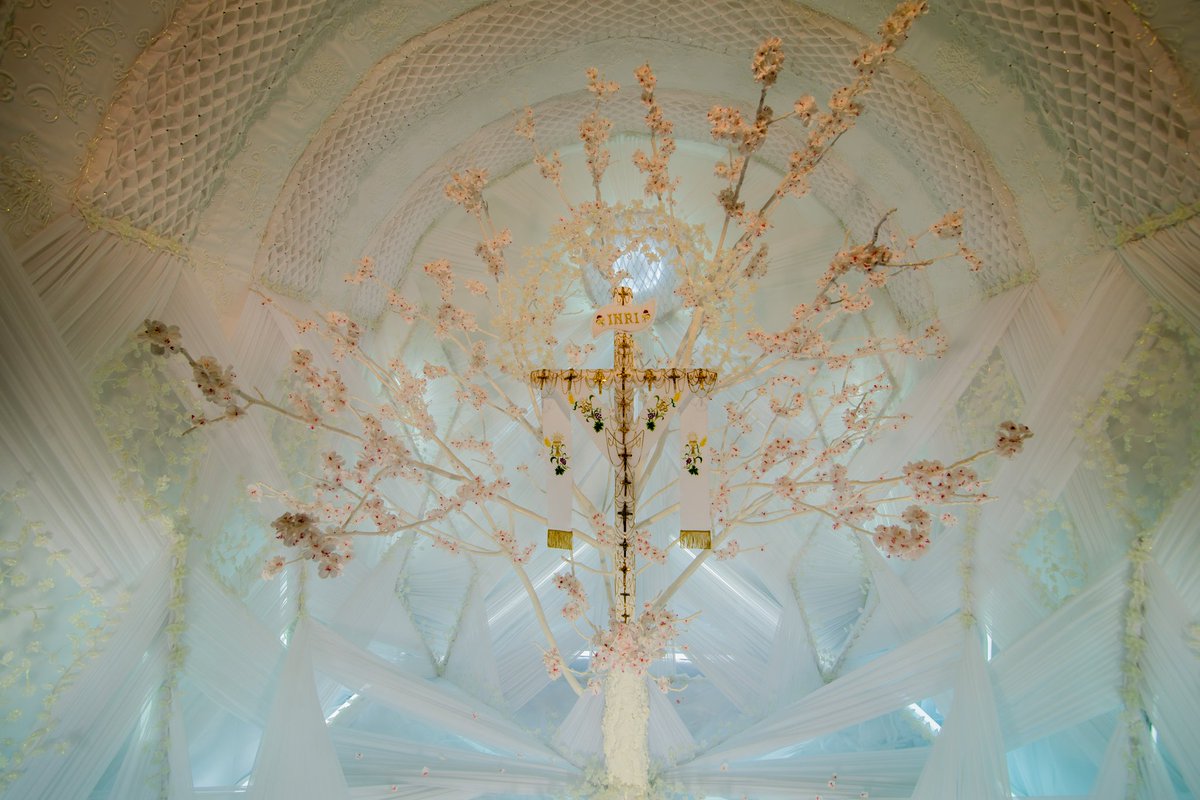 Las dos cruces de San Pedro ganan los concursos de interior y exterior en #CrucesAñora ¡Enhorabuena!
