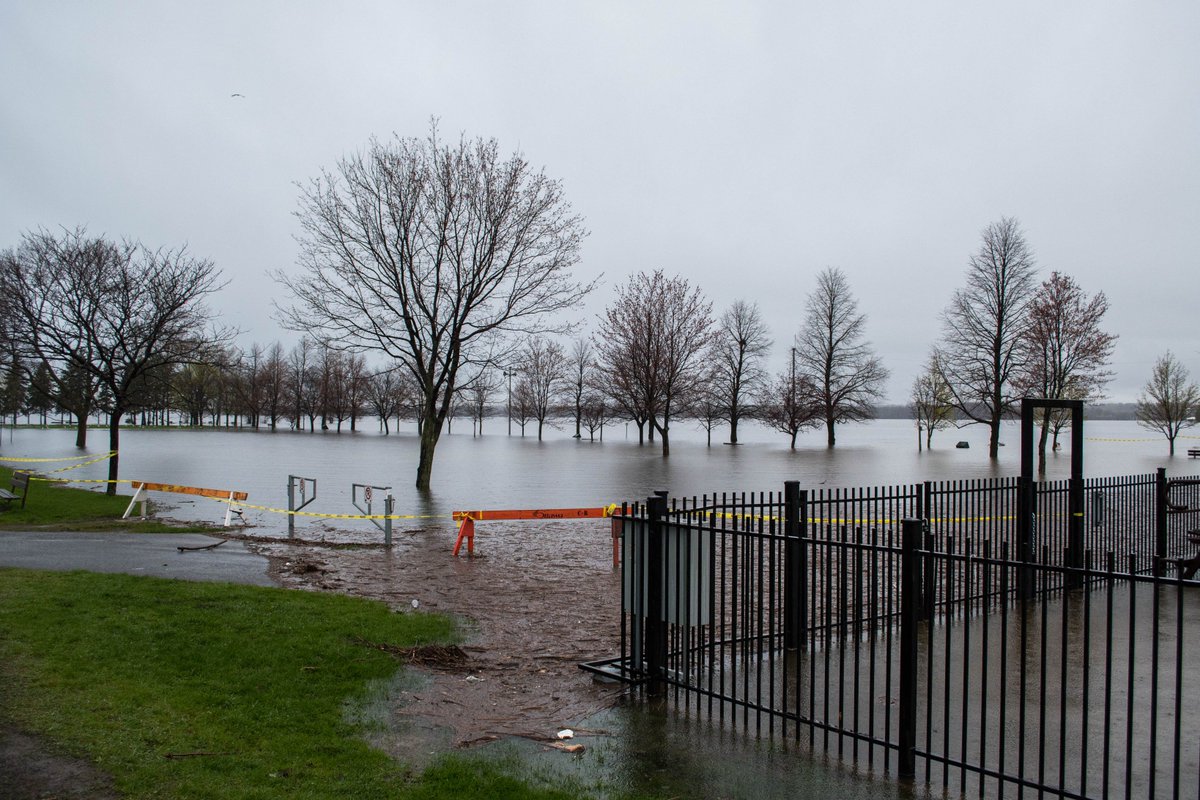 #OttFlood #Ottstorm #ottawa #Ottawanews. Flooding in Britannia