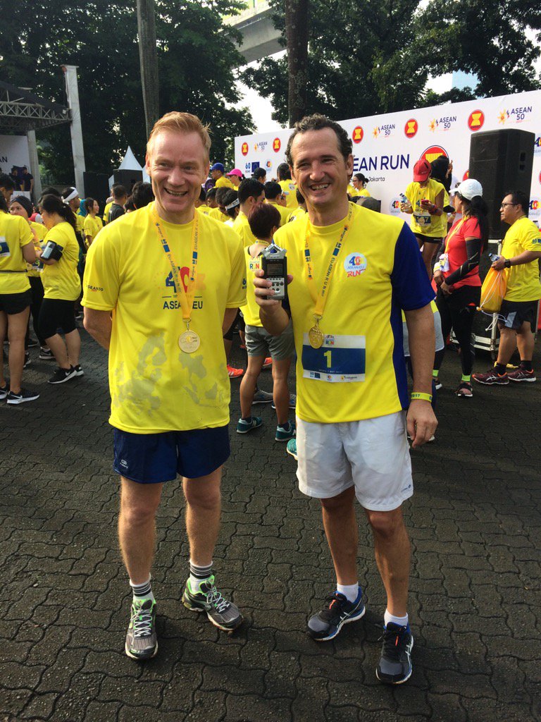 EUAmbCambodia's tweet photo. Happy to have completed the very first #EUASEANRun together with @DubesUniEropa and many other EU Ambos in #Jakarta https://t.co/JFdMK6mTSc
