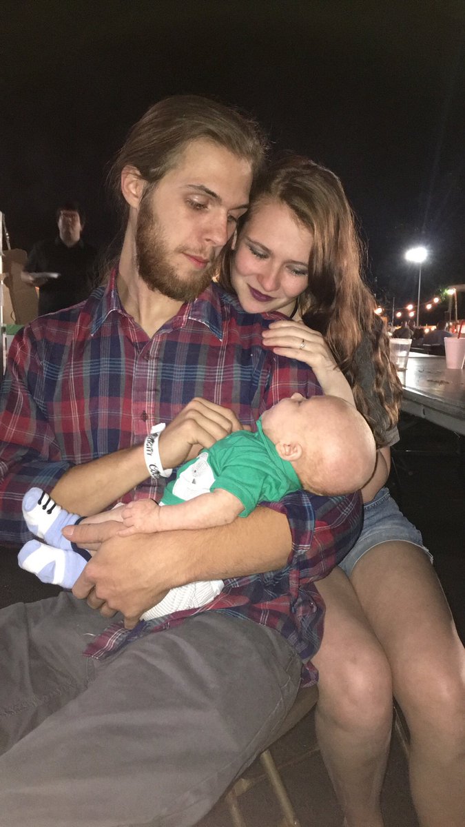 Kush_Marie_'s tweet photo. My beautiful family. I'm am so so so blessed 💙😊 a wonderful husband and our sweet little Cy boy (he's smiling in the 2nd pic!) 😊 https://t.co/zTSLpioD3F