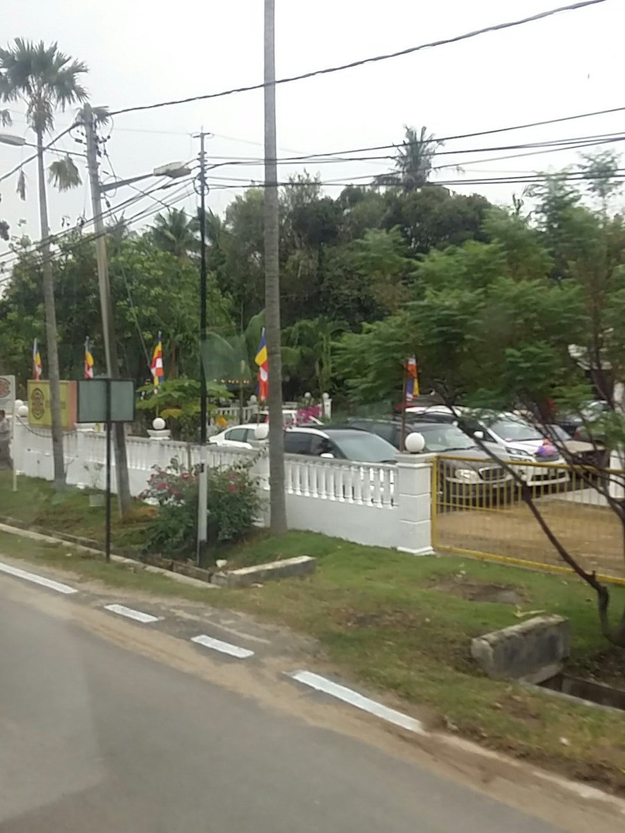 moworksmy's tweet photo. #DontmesswithMelaka #Melakaindah #Teamftroadpedia tiba di #BukitRambai #Melaka #Ciptadetikindahbersama #FTRoadpedia https://t.co/gF1BKTI3FY