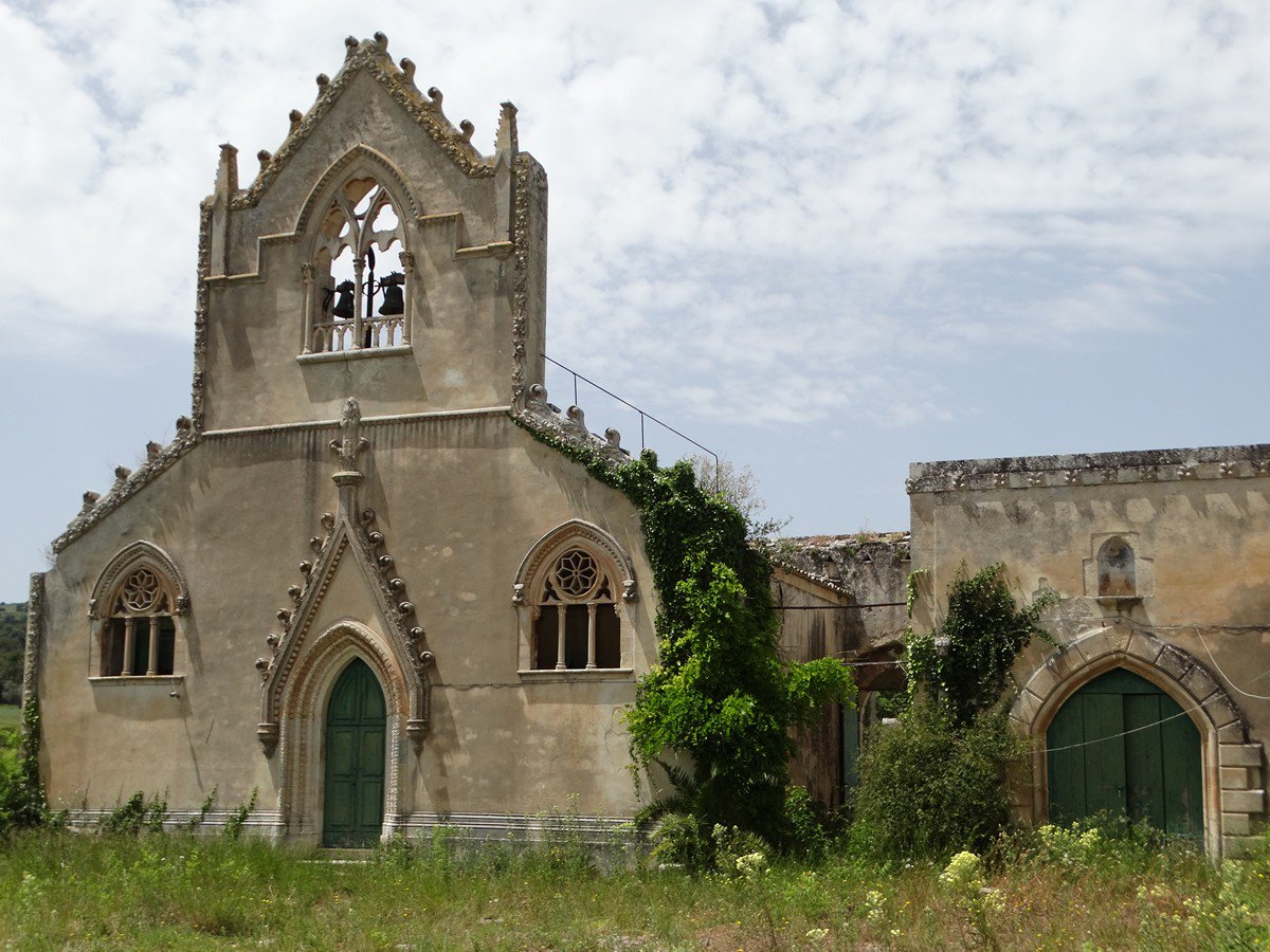 SicilyJohn's tweet photo. Searching for a stunning affordable Castle in Sicily then visit us @ https://t.co/Xzq6WKXEGV https://t.co/8hGN7VyMKe