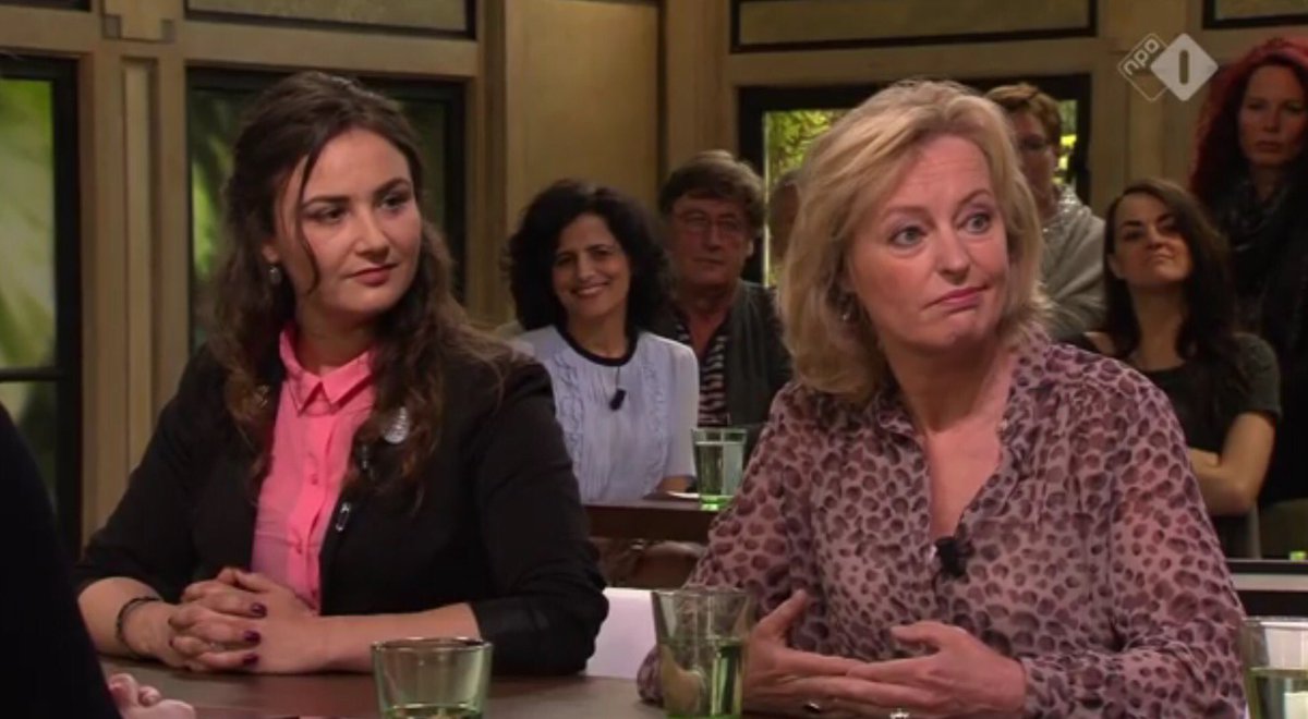 Een minister die openlijk pleit voor kaltstellen websites wegens Niet Respectvol Naar Vrouwen Toe. Zo ver is het gekomen in NL. #buitenhof