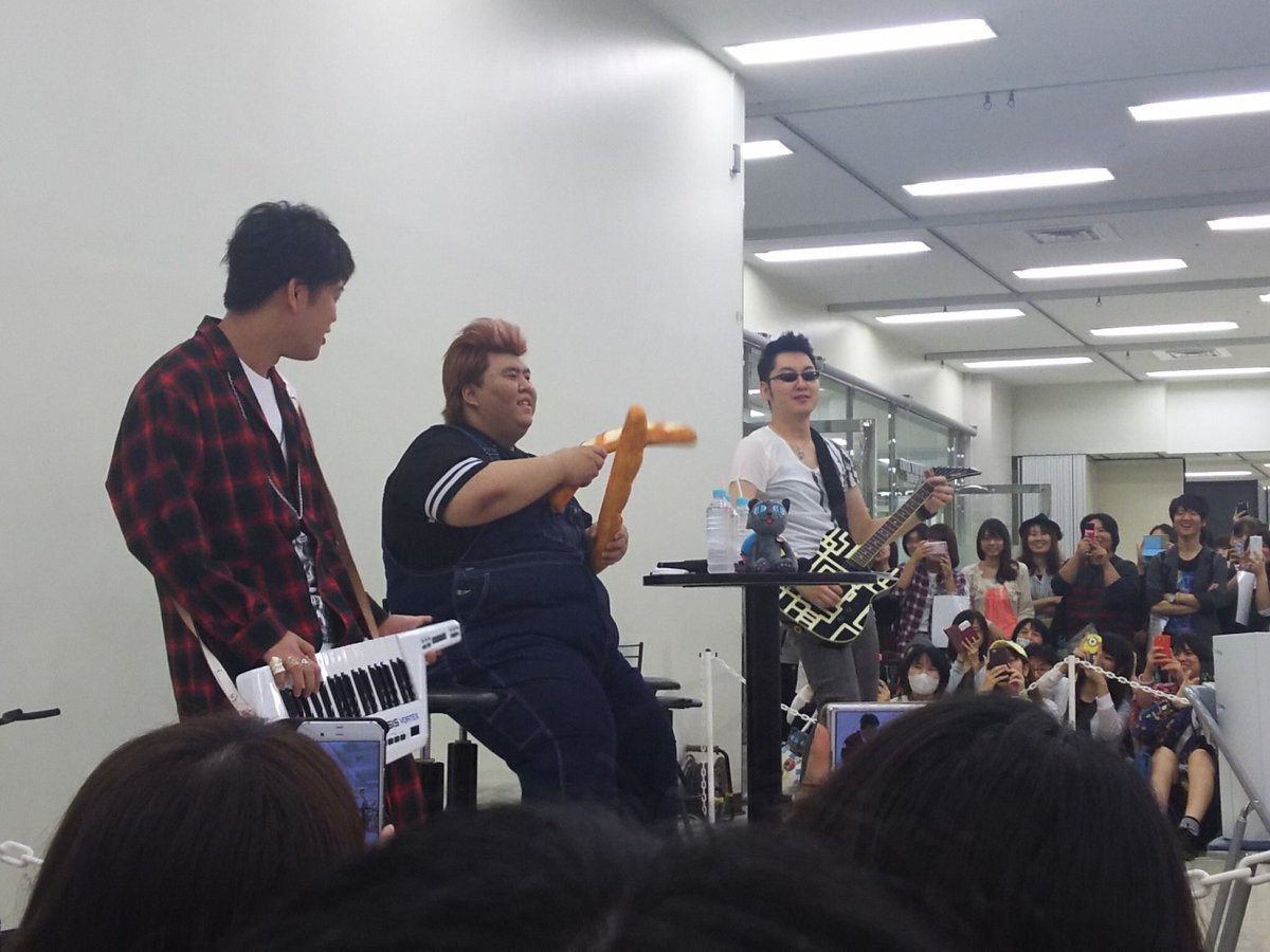 ট ইট র ぎぶ丸 八木橋くん誕生日おめでとうございやす 卒業しても事あるごとに戻ってきてくれて嬉しいです 八木橋くんに抱かれるその日まで純潔を守って待ってやす 笑 八木橋淳生誕祭17